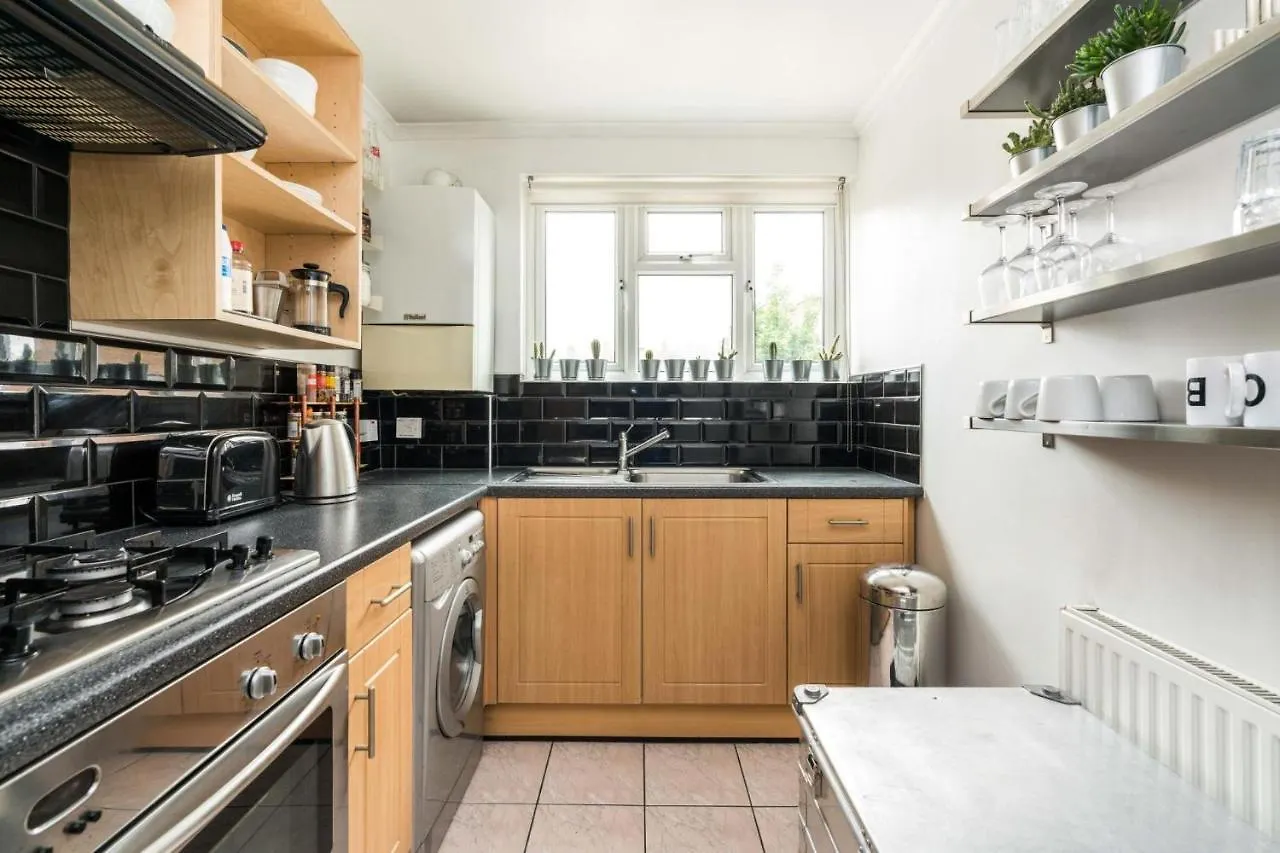 Super 1 Bed Flat Hoxton Zone 1 Apartment London